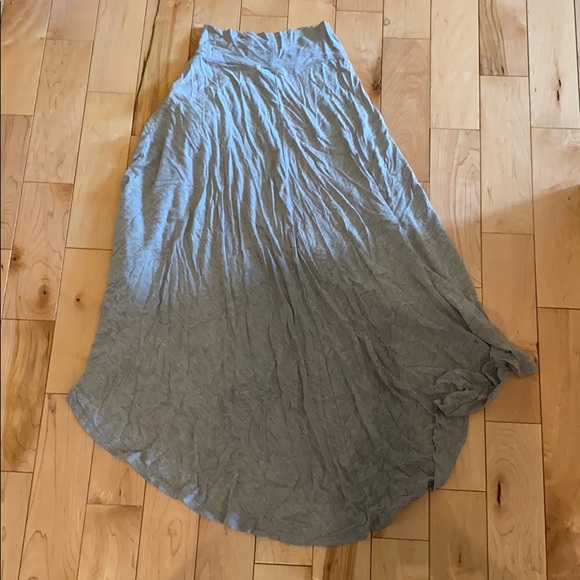 High low grey XS skirt from Laila Jayde - Picture 2 of 3